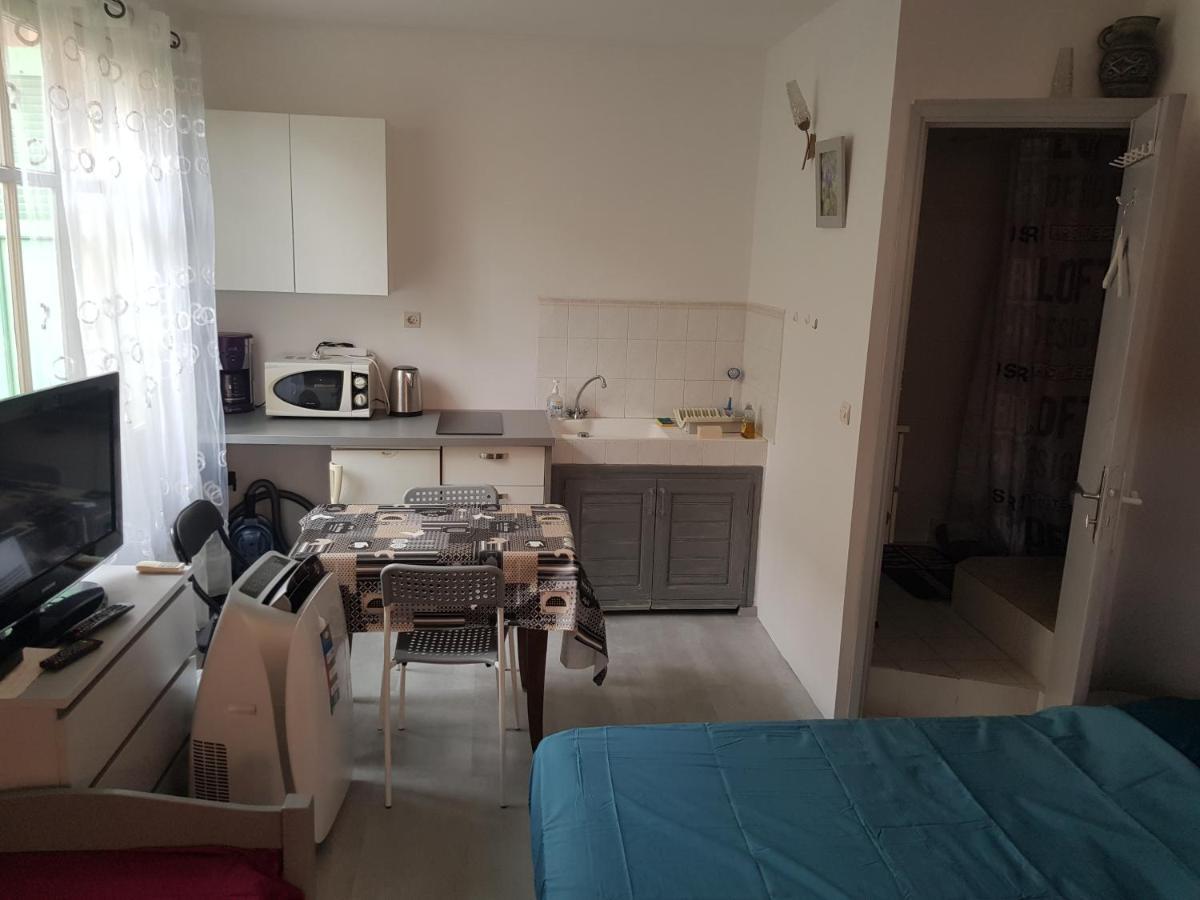 Studio Pour 3 Personnes Au Calme Dans Villa Nice Exterior photo